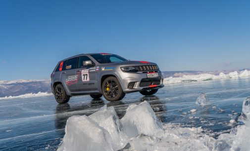 Buz üzerinde hız rekoru﻿