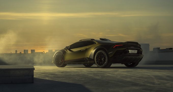 Off-road’a özel Lamborghini