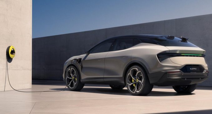 Lotus’un elektrikli planı ertelendi